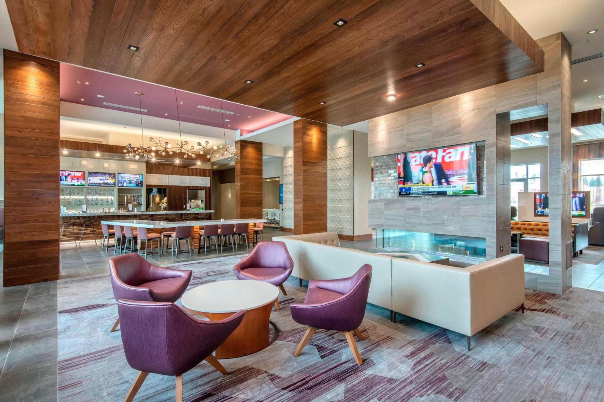Courtyard By Marriott Raleigh Cary/Parkside Town Commons Hotel Exterior foto