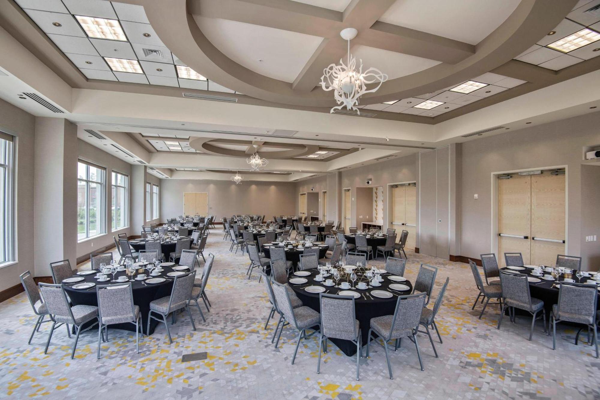 Courtyard By Marriott Raleigh Cary/Parkside Town Commons Hotel Exterior foto